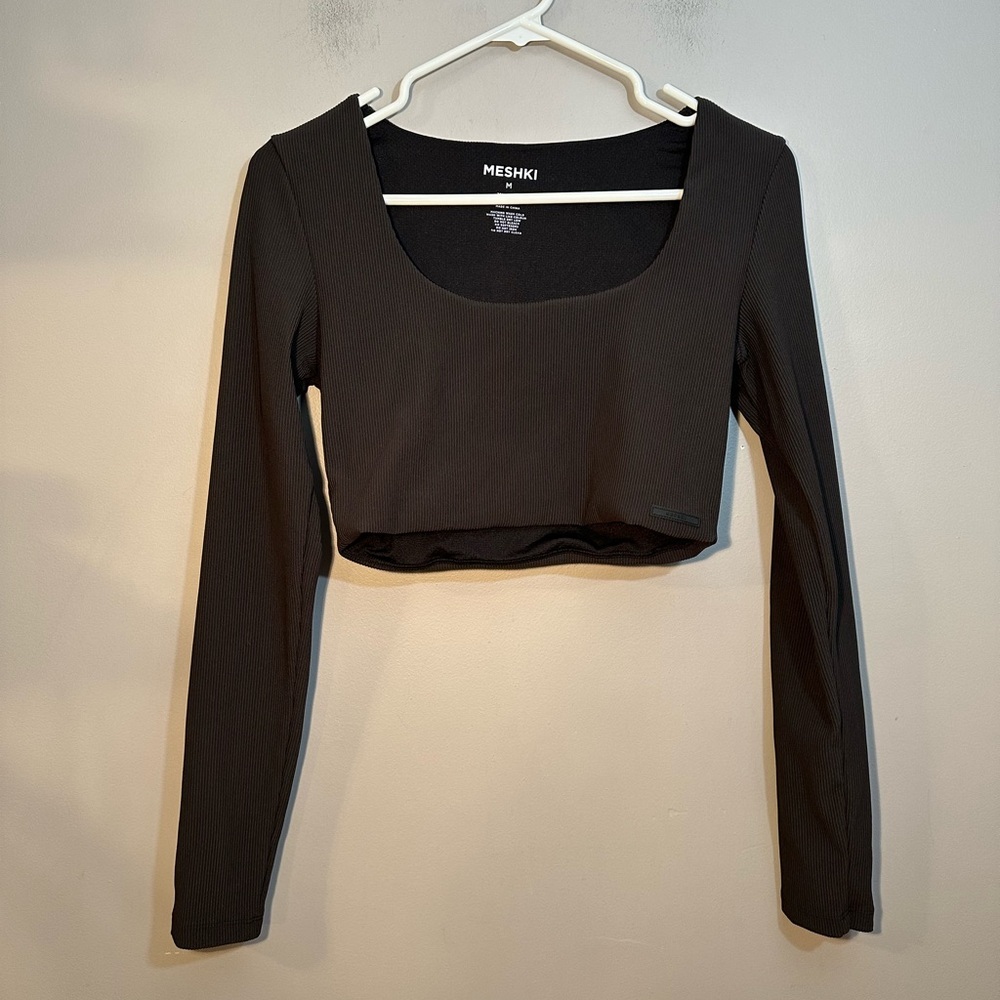Meshki Black Long Sleeve Crop Top Size Medium